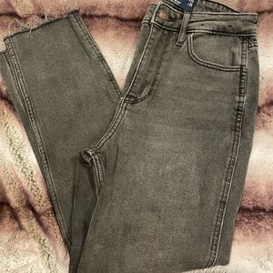 Hollister ultra highrise vintage wash jeans size 24